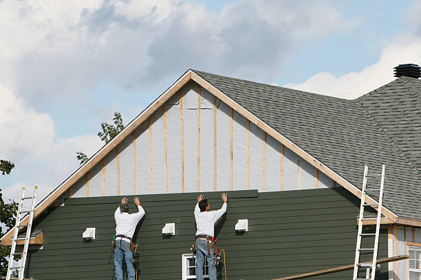 Professional Emergency Siding Repair technician working in Kirkwood, PA